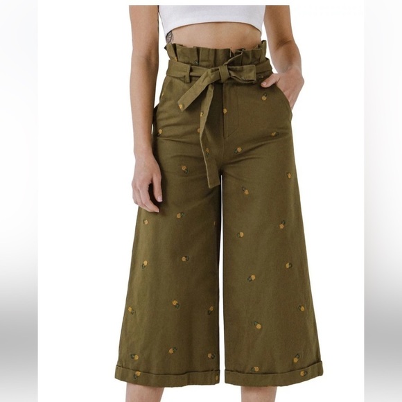 English Factory Pineapple Embroidered Culottes Olive Small - Picture 4 of 11